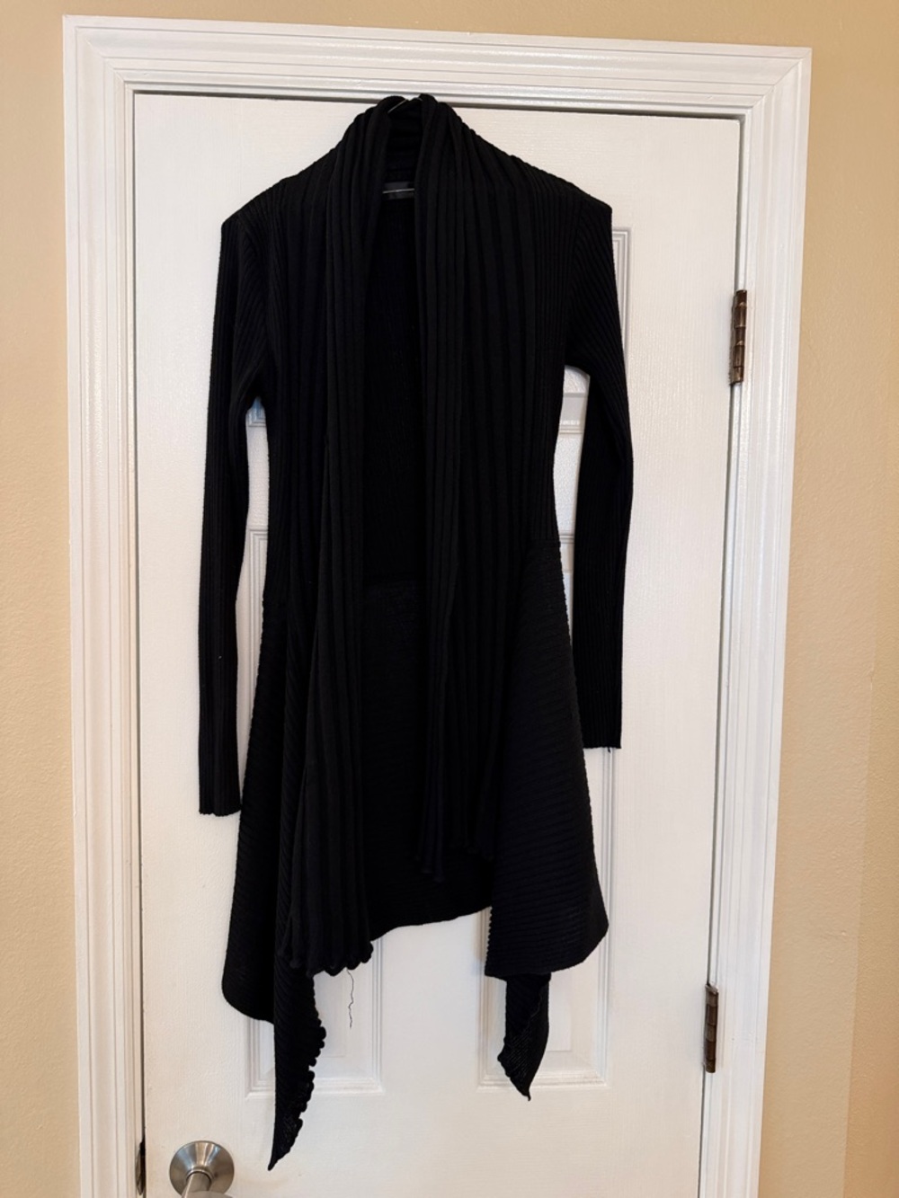 Women's Black Ribbed Draped Open-Front Cardigan